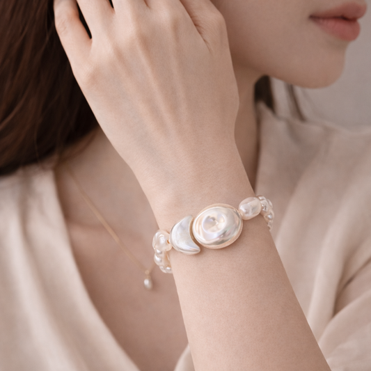 Pearl Mission Sun & Moon Floating Bracelet
