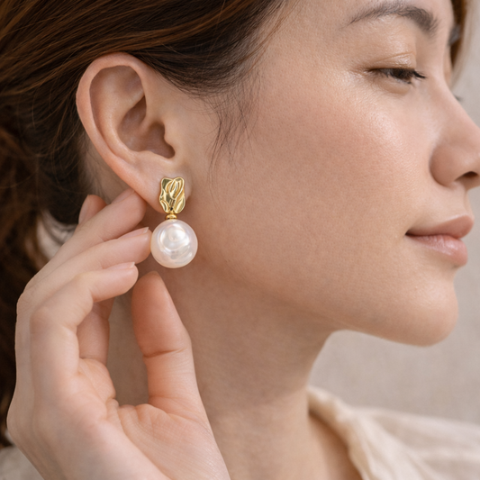 Pearl Mission Roman Holiday Earring